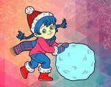 Niña con gran bola de nieve