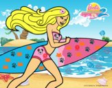 Barbie corre al agua