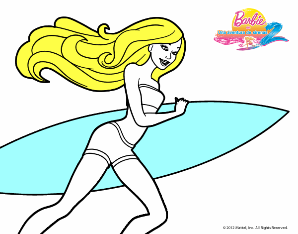 Barbie corre al agua