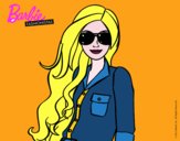 Barbie con gafas de sol