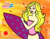 Barbie va a surfear