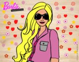 Barbie con gafas de sol