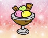 Copa con tres bolas de helado