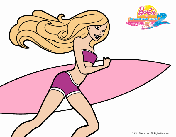 Barbie corre al agua