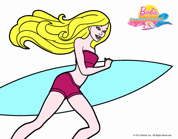 Barbie corre al agua