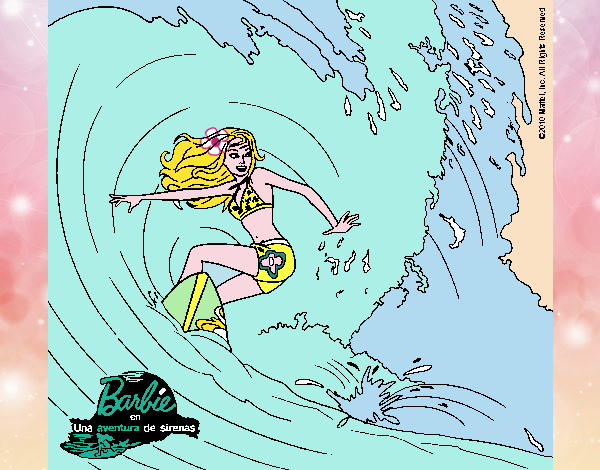 Barbie practicando surf