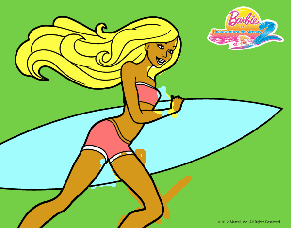 Barbie corre al agua