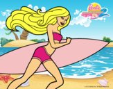 Barbie corre al agua