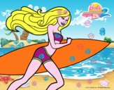 Barbie corre al agua