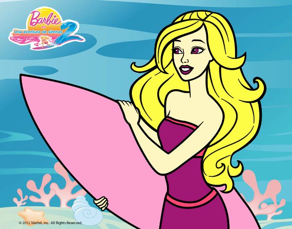 Barbie va a surfear