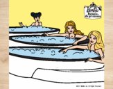 Barbie y sus amigas en el jacuzzi