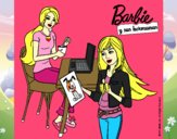 Barbie y su hermana merendando