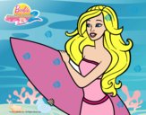 Barbie va a surfear