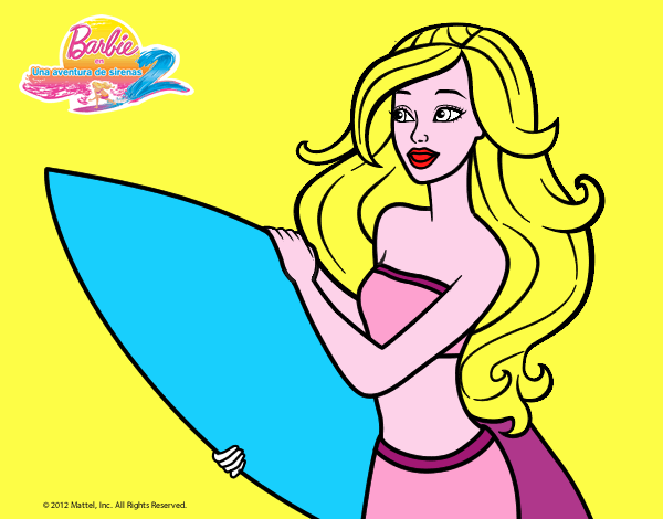 Barbie va a surfear