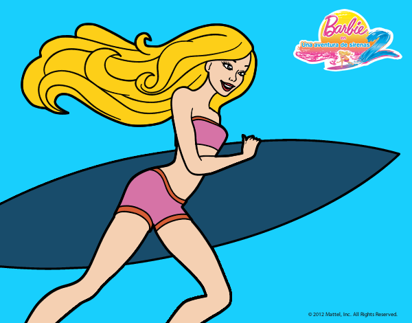 Barbie corre al agua