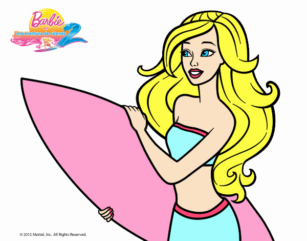 Barbie va a surfear