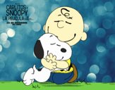 Snoopy y Carlitos abrazados