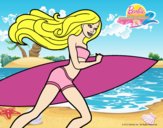 Barbie corre al agua