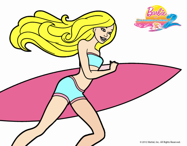 Barbie corre al agua