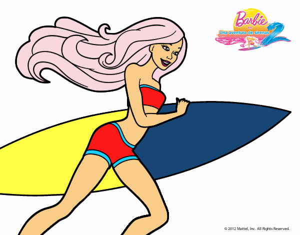 Barbie corre al agua