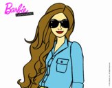 Barbie con gafas de sol