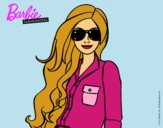 Barbie con gafas de sol