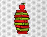 Libros y manzana