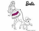 Barbie paseando a su mascota