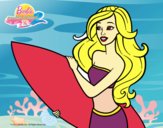 Barbie va a surfear