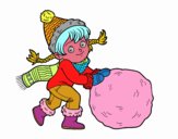 Niña con gran bola de nieve