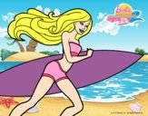 Barbie corre al agua