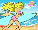 Barbie corre al agua