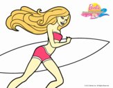 Barbie corre al agua