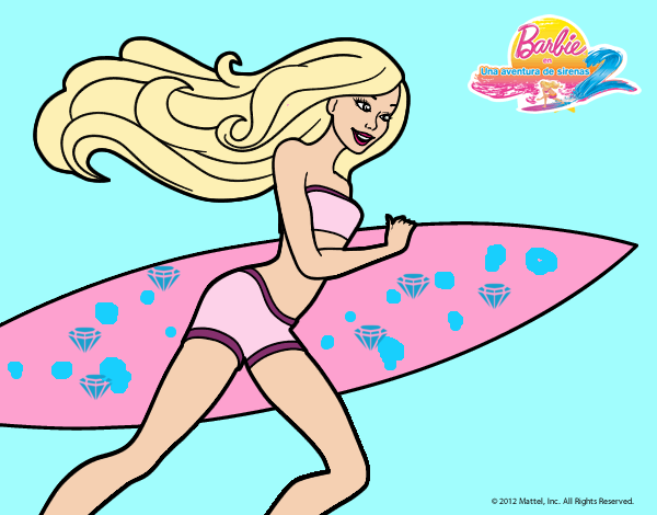 Barbie corre al agua