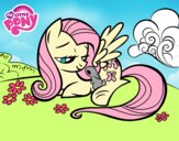 Fluttershy con un conejito