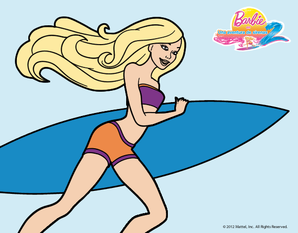 Barbie corre al agua