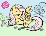 Fluttershy con un conejito