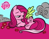 Fluttershy con un conejito