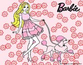 Barbie paseando a su mascota