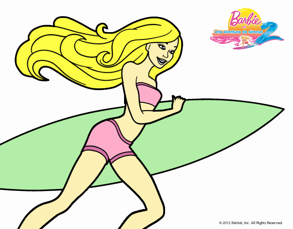 Barbie corre al agua