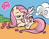 Fluttershy con un conejito