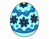 Huevo de Pascua casero con flores