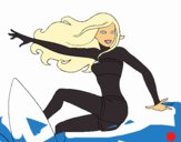 Barbie surfeando