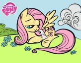 Fluttershy con un conejito