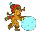 Niña con gran bola de nieve