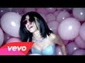 Videoclip de Hit the ligth la canción de Selena Gomez